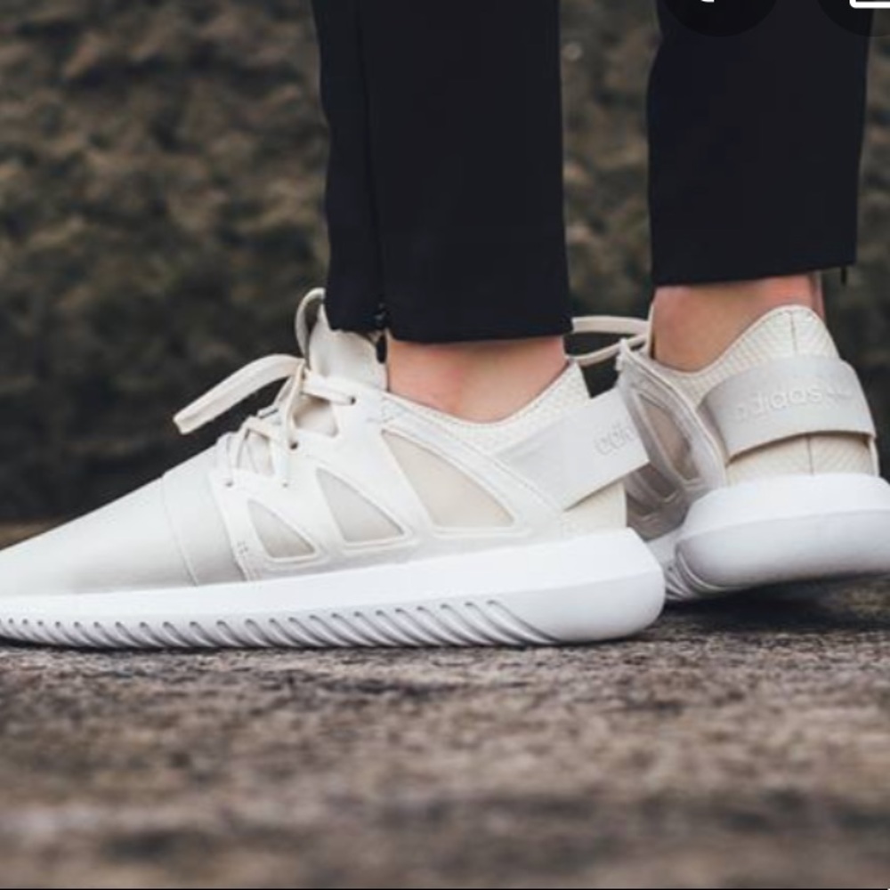 Adidas Tubular Viral Sneaker